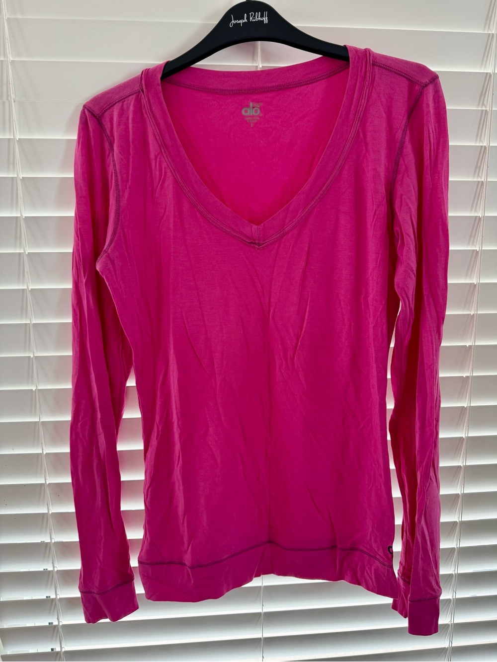 ALO Yoga Long Sleeve V-Neck Tee in Hot Pink